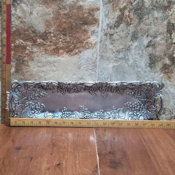 Arthur Court Cast Aluminum Repousse Grapes Rectangle Serving Platter Tray 1995 - Picture 7 of 12